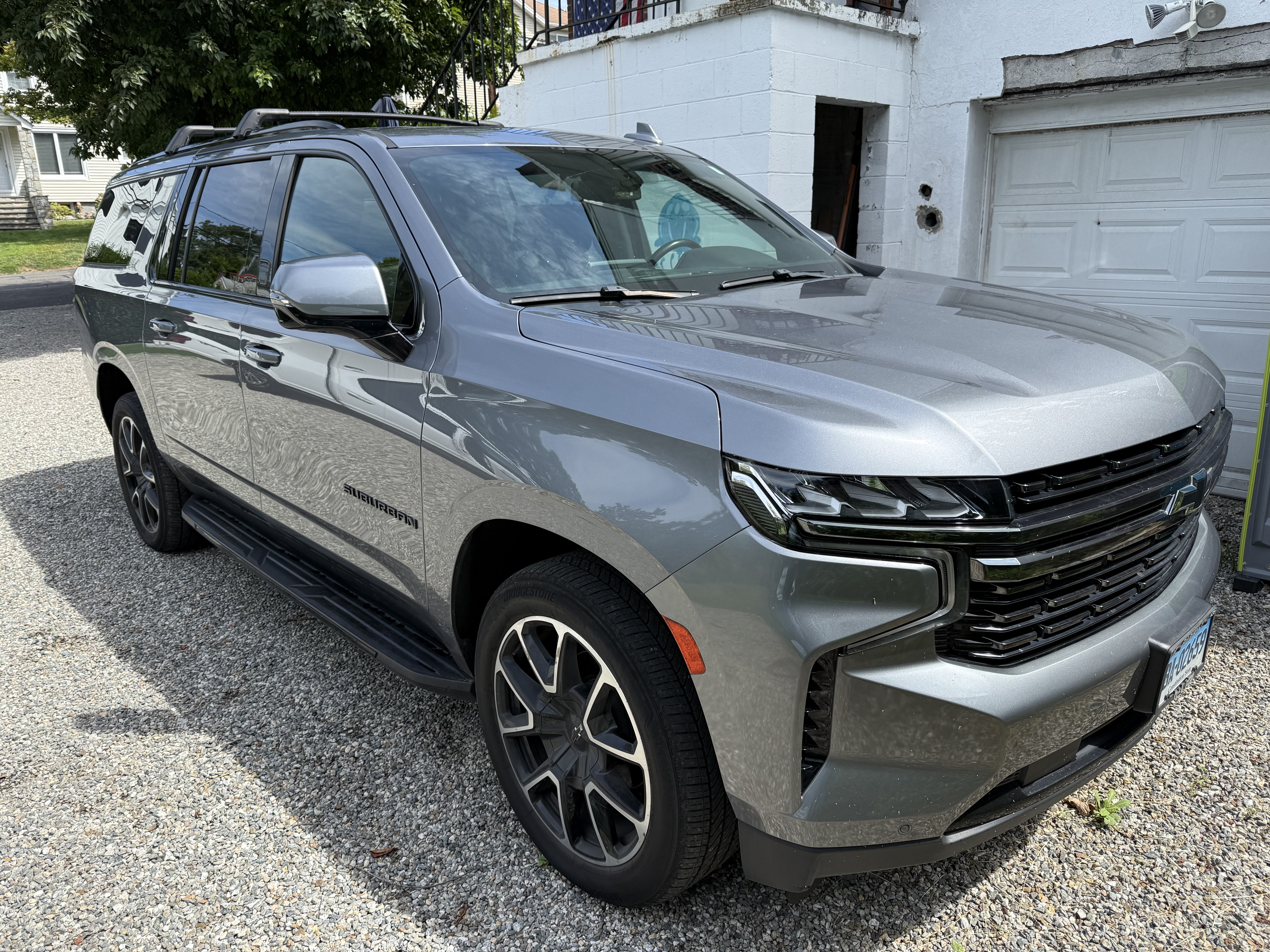 Used 2022 Chevrolet Suburban RST w/ Luxury Package AWD/4WD image 1