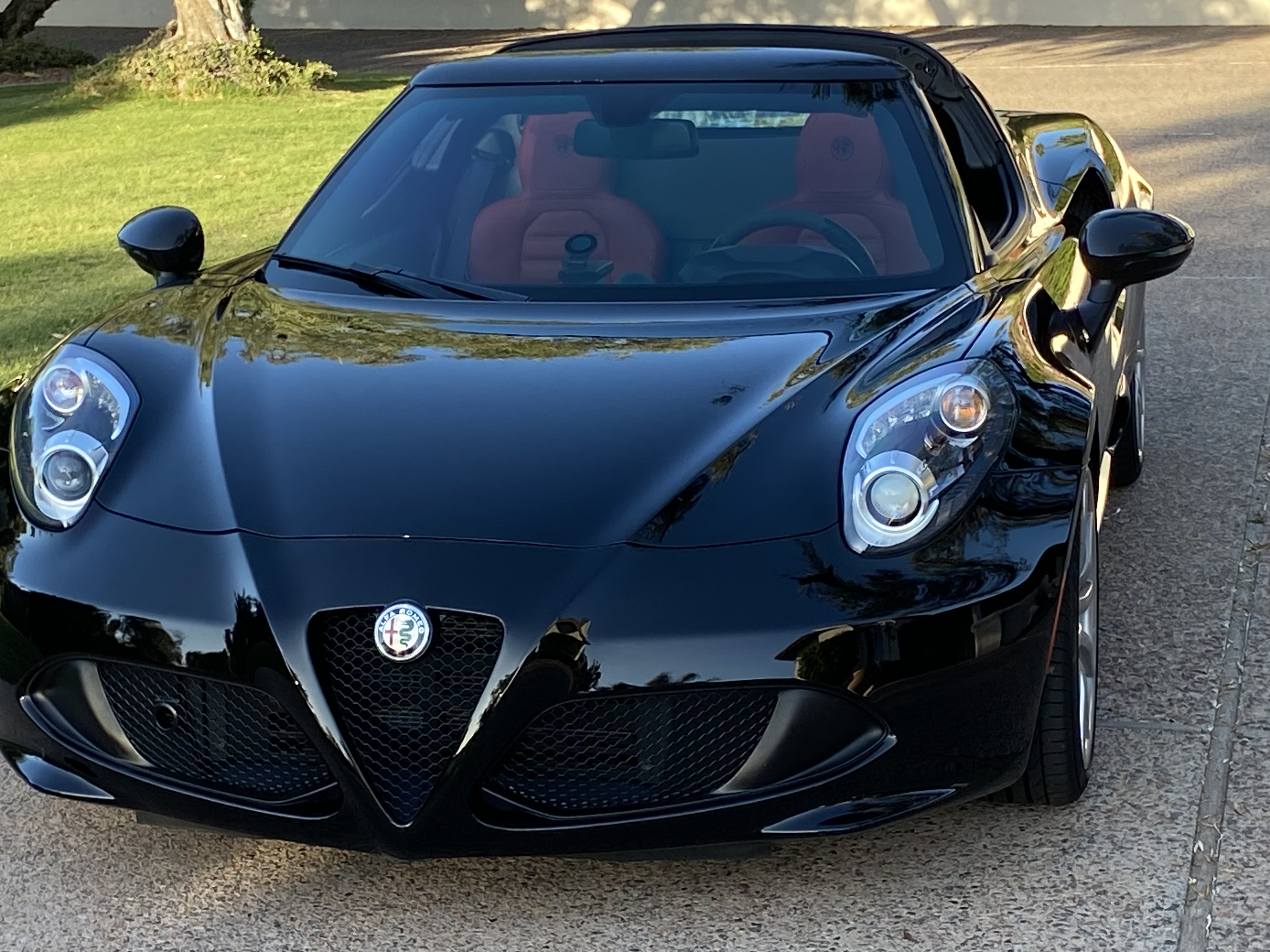 Used 2020 Alfa Romeo 4C Spider RWD image 4