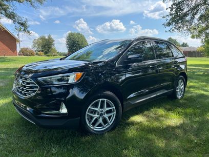 Used 2021 Ford Edge SEL w/ Convenience Package