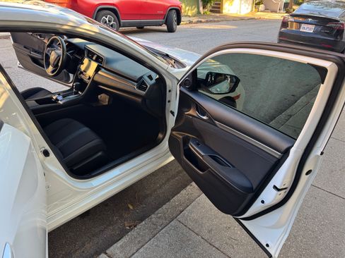 Used 2017 Honda Civic EX image 17