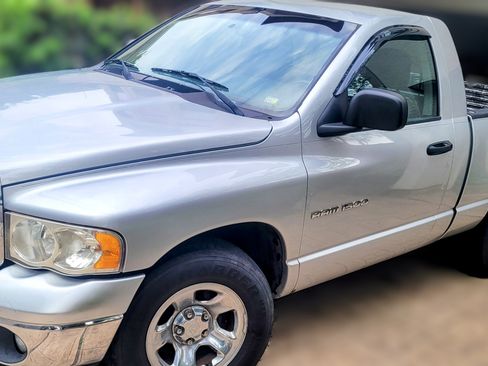 Used 2003 Dodge Ram 1500 Truck ST image 2
