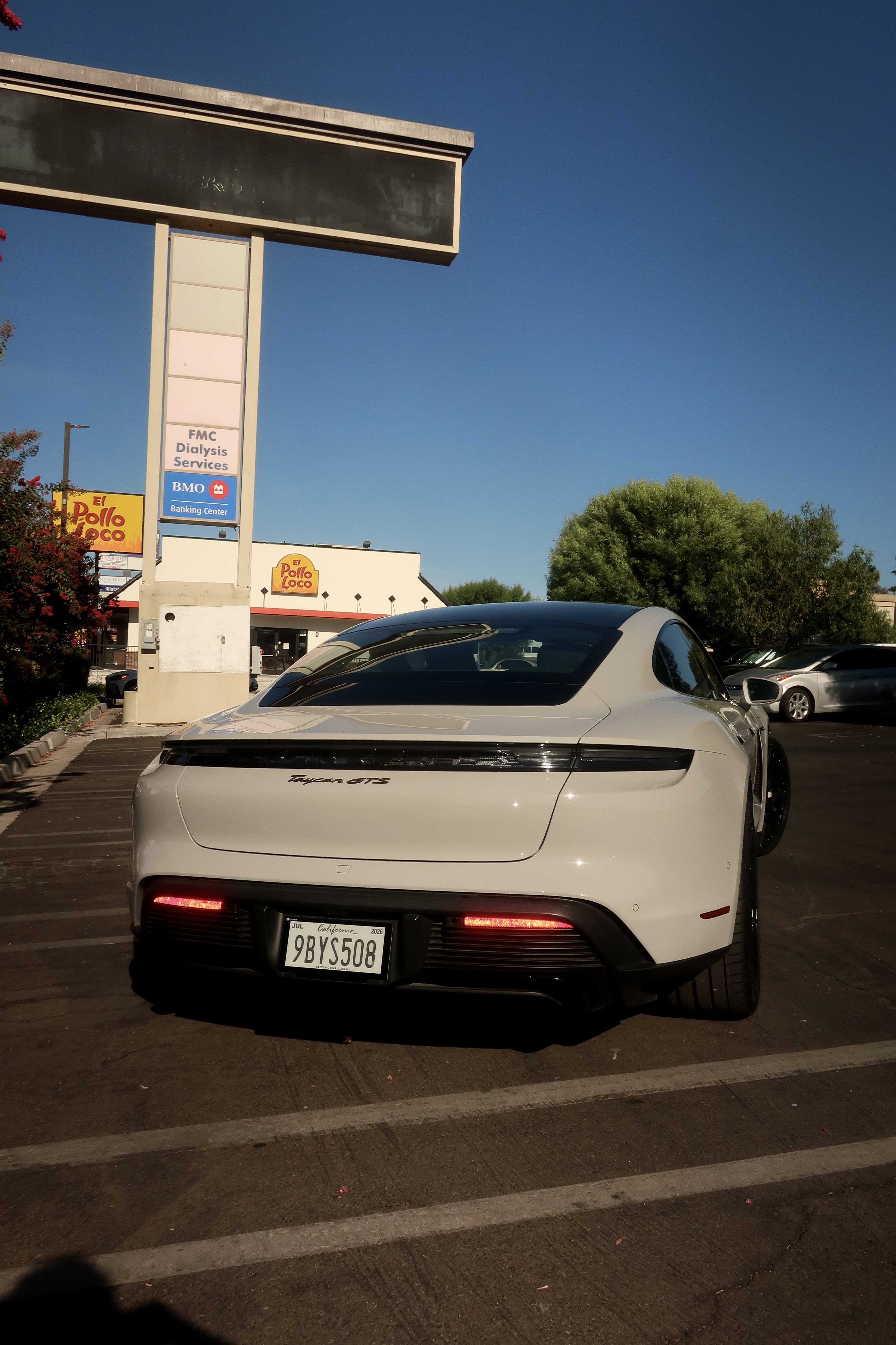 Used 2022 Porsche Taycan GTS AWD/4WD image 10