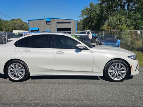 Used 2023 BMW 330i Sedan w/ Premium Package RWD image 1