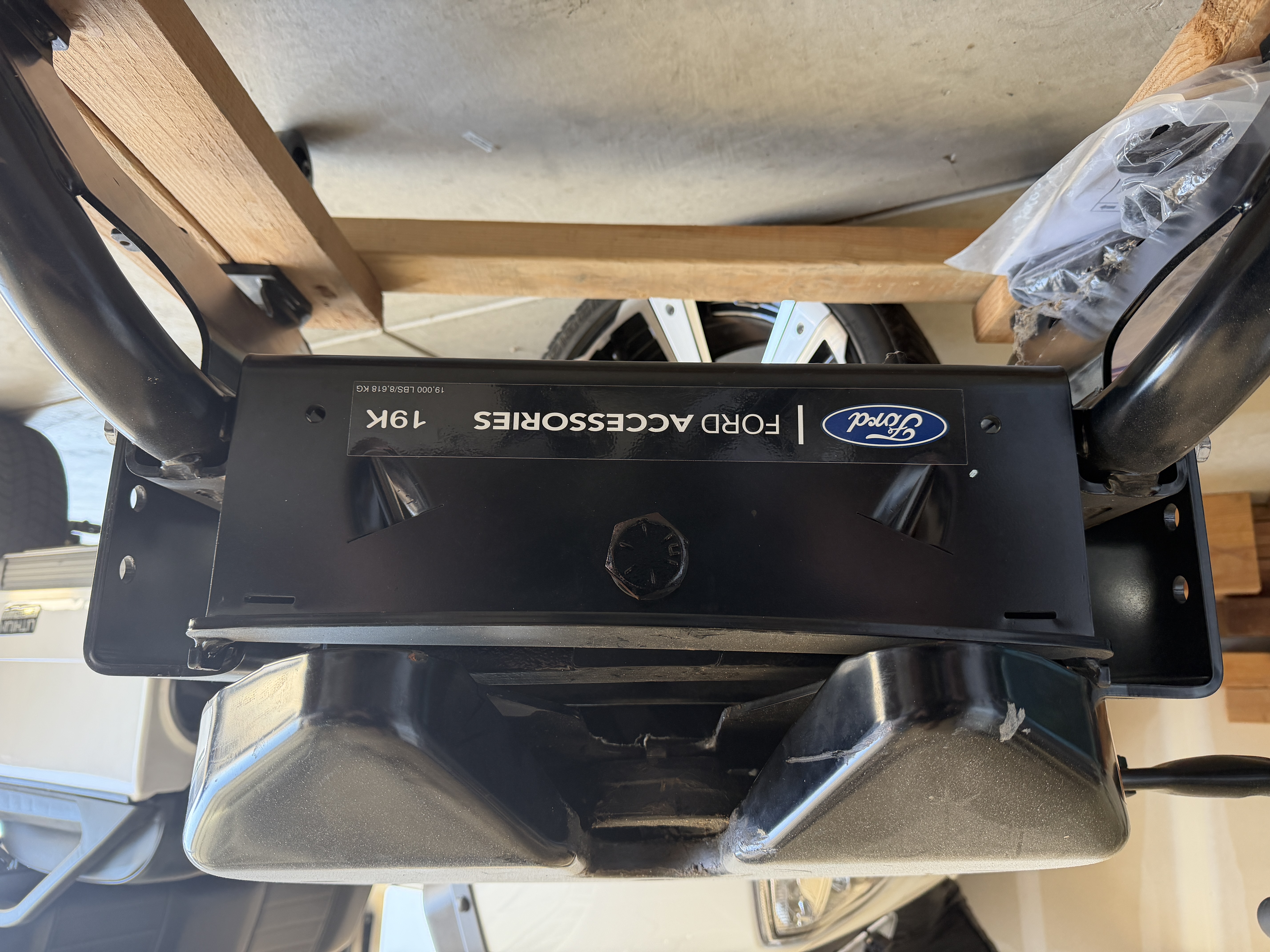 Used 2024 Ford F350 Lariat w/ Lariat Ultimate Package AWD/4WD image 31