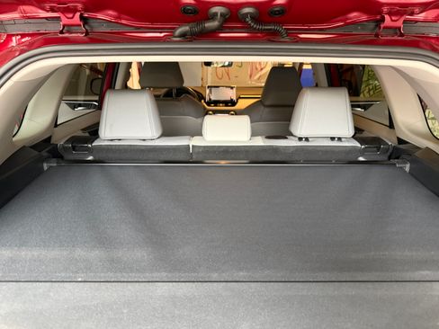 Used 2020 Toyota RAV4 Limited image 19