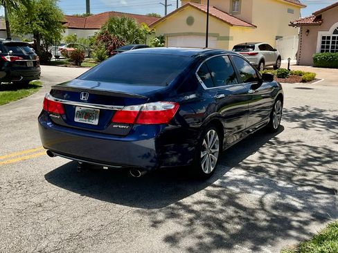 Used 2013 Honda Accord Sport image 5