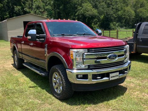 Used 2017 Ford F250 Lariat w/ Chrome Package AWD/4WD image 2