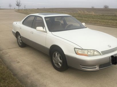 Used 1992 Lexus ES 330 w/ Leather Trim Pkg