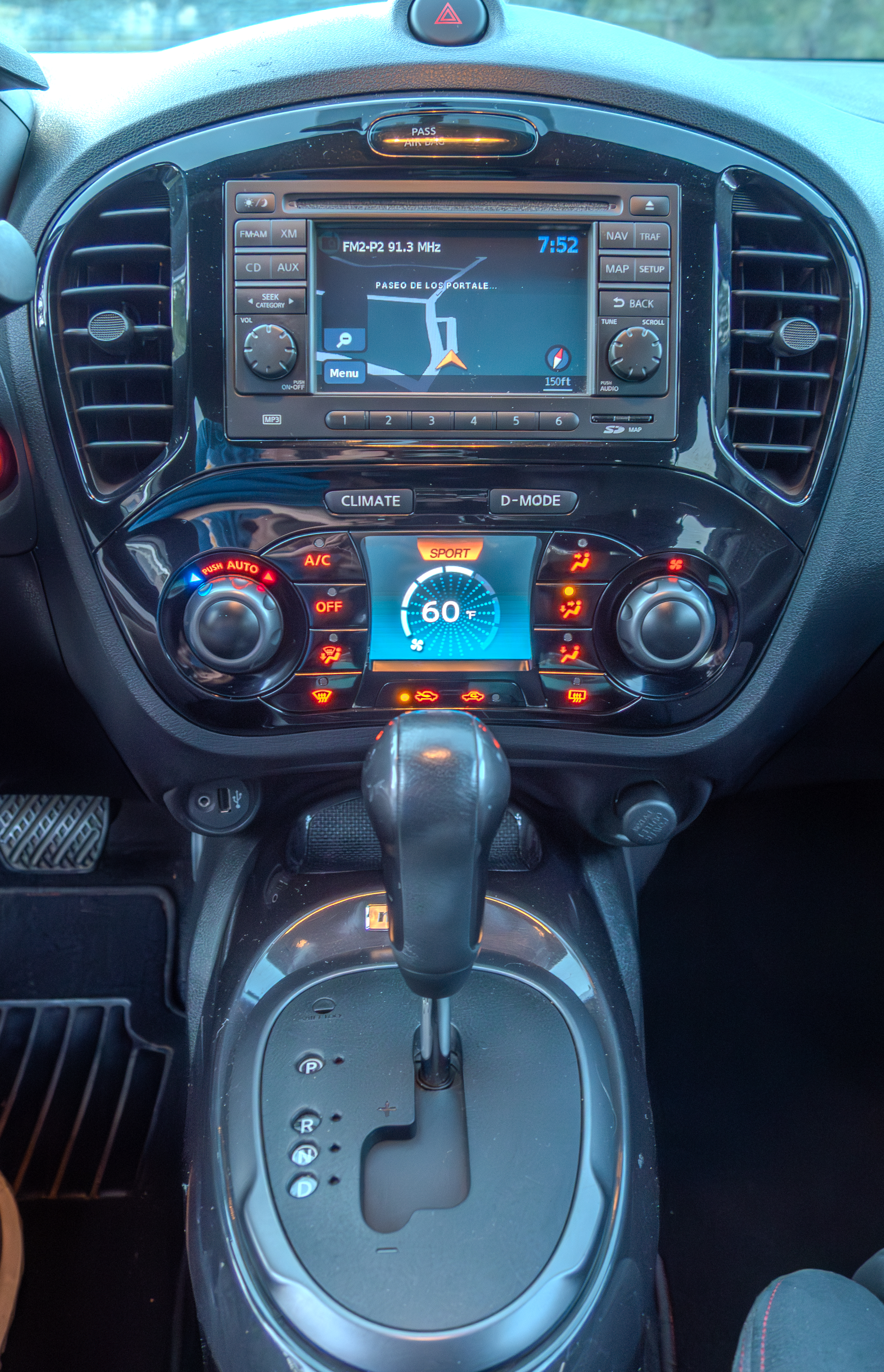 Used 2013 Nissan Juke NISMO AWD/4WD image 11