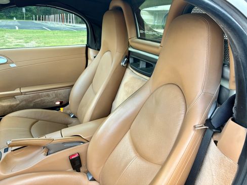 Used 2006 Porsche Boxster RWD image 12