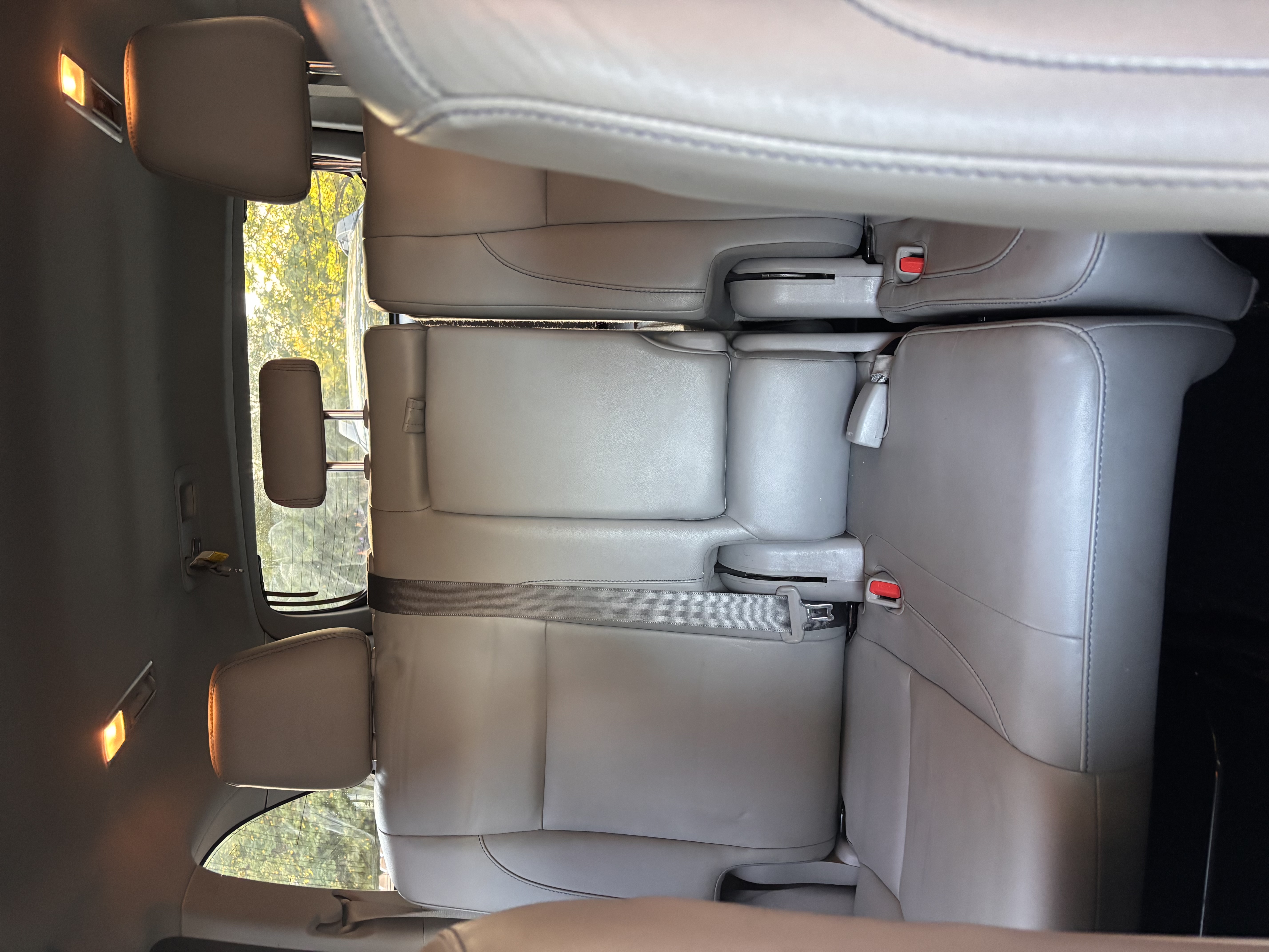 Used 2018 Toyota Highlander XLE AWD/4WD image 9