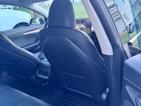 Used 2023 Tesla Model 3 Standard Range image 13