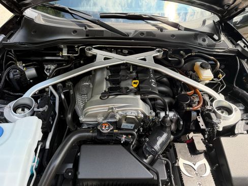 Used 2020 MAZDA MX-5 Miata Grand Touring RWD image 19