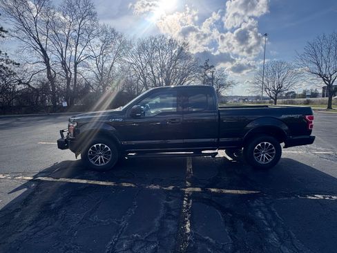Used 2018 Ford F150 XLT w/ Equipment Group 302A Luxury image 4