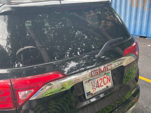 Used 2019 GMC Acadia Denali AWD/4WD image 4