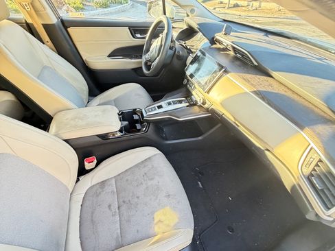 Used 2018 Honda Clarity Plug-In Hybrid image 8