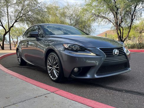 Used 2014 Lexus IS 250 w/ Navigation Package RWD image 1
