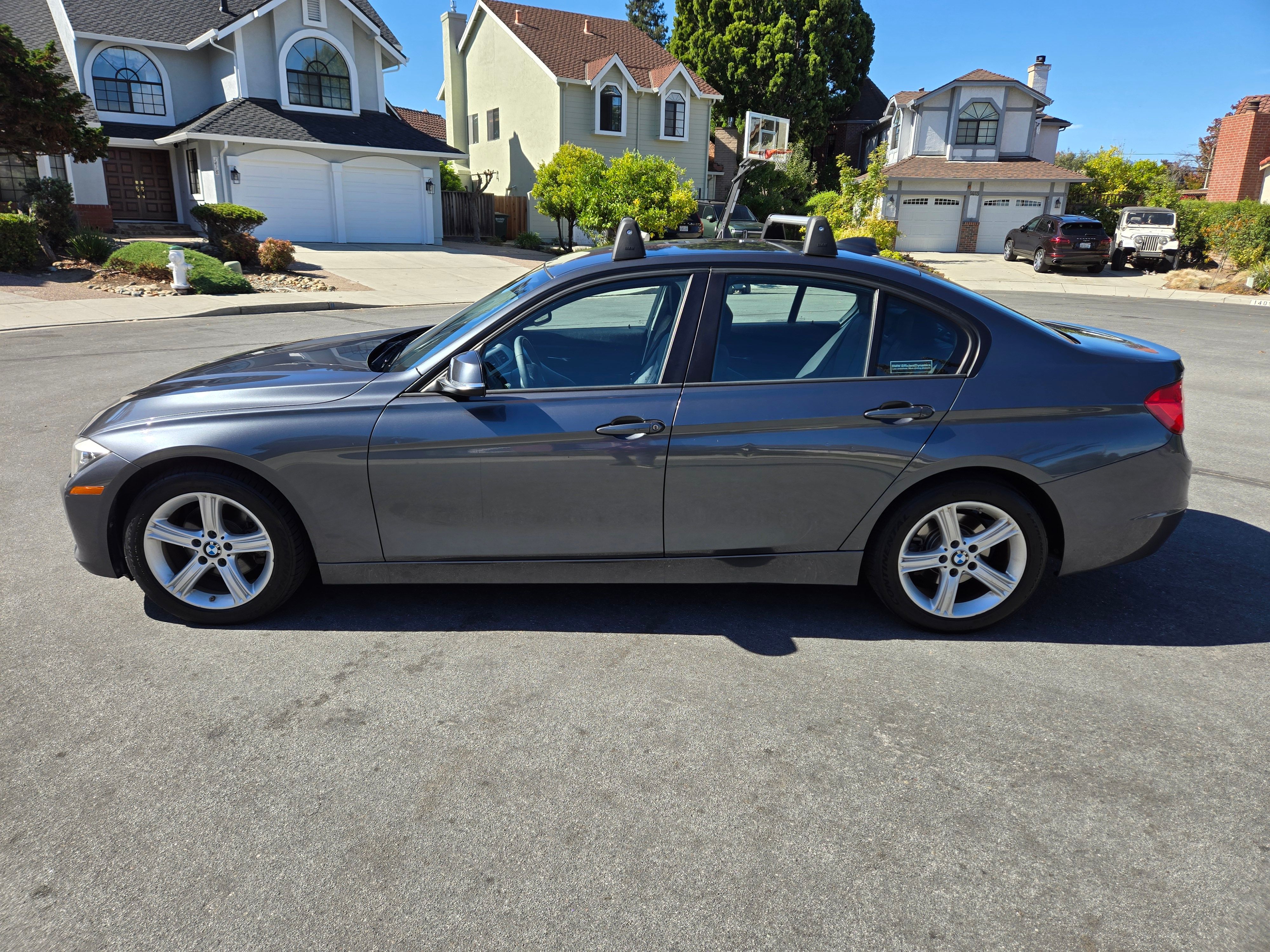 Used 2013 BMW 328i Sedan RWD image 4