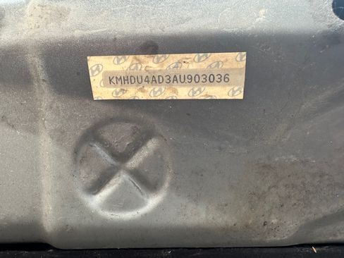 Used 2010 Hyundai Elantra GLS image 9