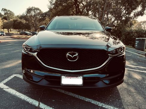 Used 2019 MAZDA CX-5 Touring image 2