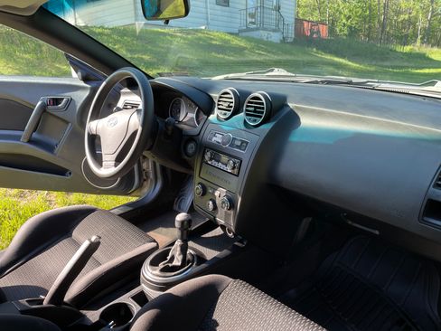 Used 2008 Hyundai Tiburon GS FWD image 11
