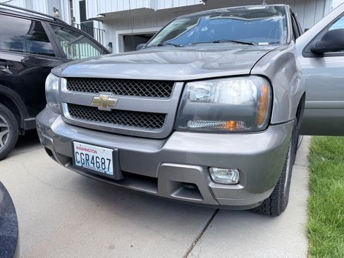 Used 2009 Chevrolet TrailBlazer LT AWD/4WD image 1