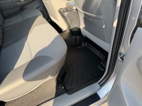 Used 2014 Toyota Tacoma 4x4 Double Cab w/ TRD Sport Package image 14