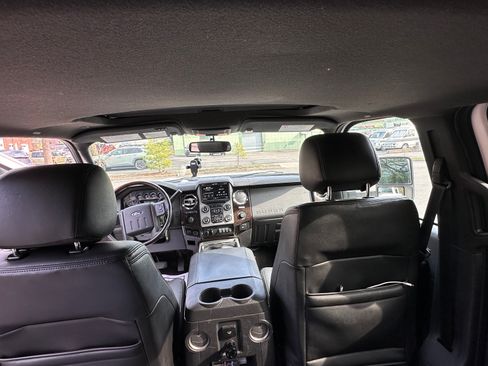 Used 2016 Ford F350 Platinum w/ FX4 Off-Road Package image 21