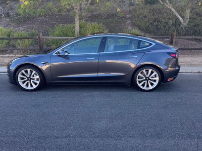 Used 2018 Tesla Model 3 Mid Range