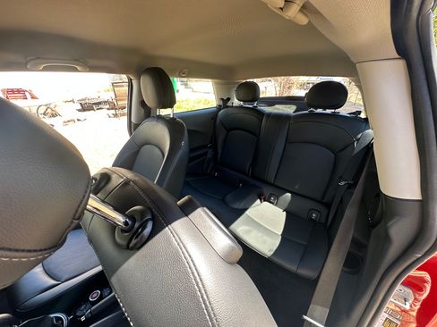 Used 2015 MINI Cooper 2-Door Hardtop FWD image 9