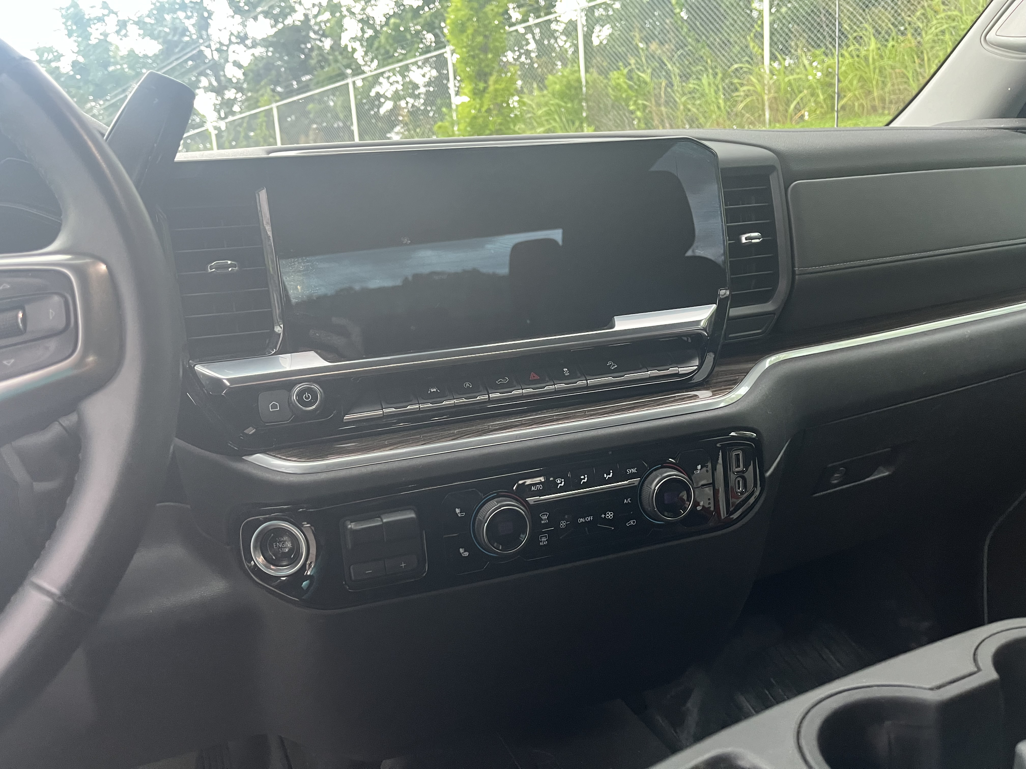 Used 2023 Chevrolet Silverado 1500 RST AWD/4WD image 14