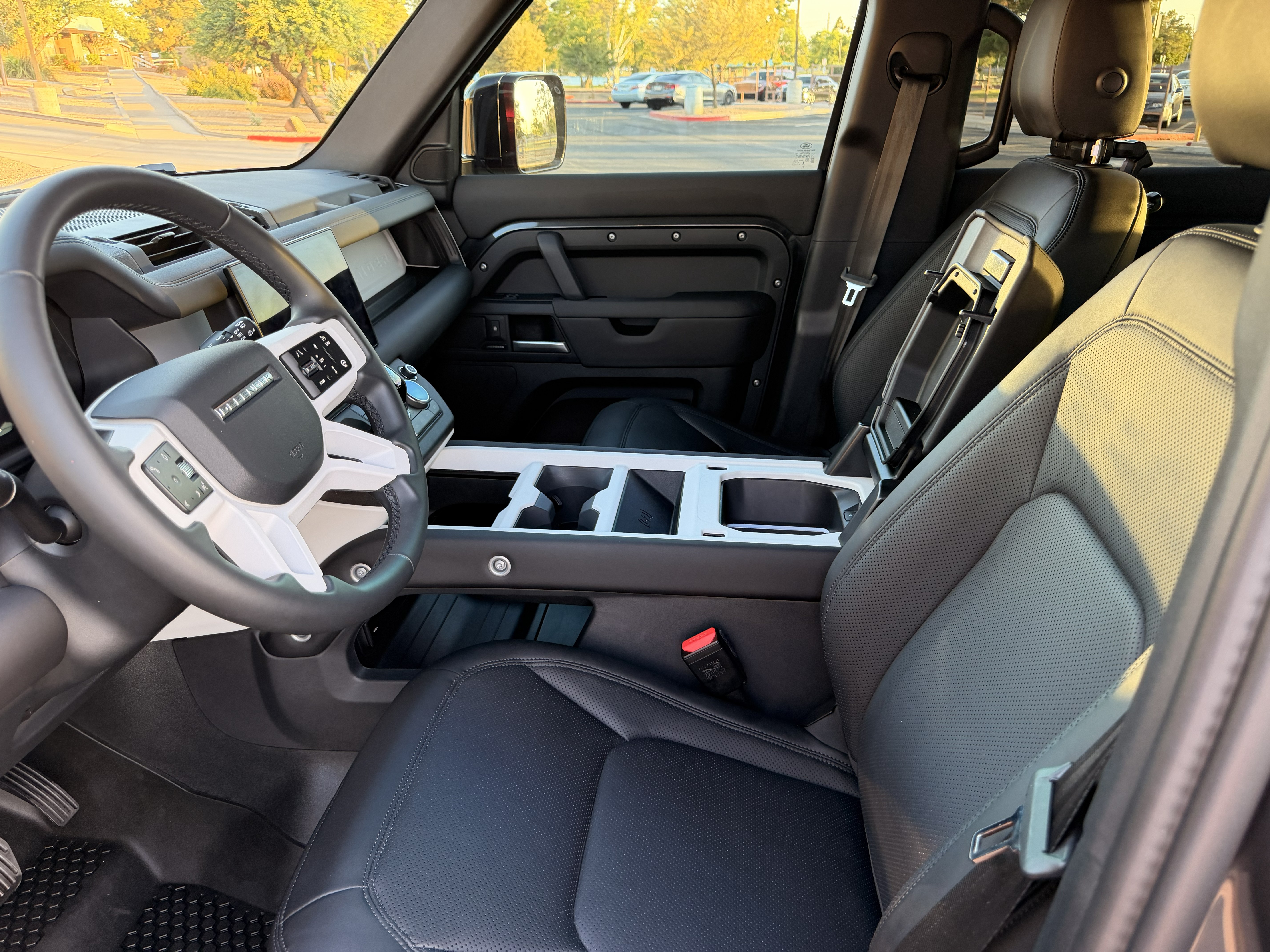 Used 2025 Land Rover Defender 110 S AWD/4WD image 16