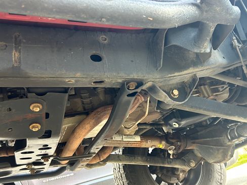 Used 2012 Jeep Wrangler Unlimited Sahara image 23