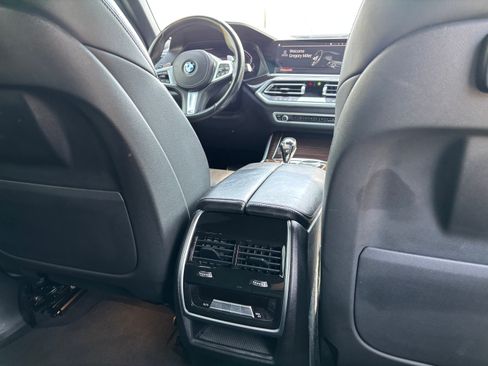 Used 2021 BMW X5 sDrive40i w/ M Sport Package image 18