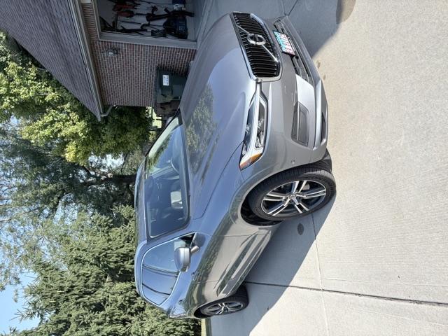 Used 2018 Volvo XC60 T5 Momentum w/ Convenience Package AWD/4WD image 4
