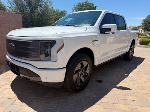 Used 2023 Ford F150 Lightning Lariat w/ Equipment Group 511A High AWD/4WD image 15
