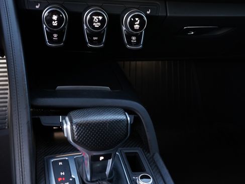 Used 2017 Audi R8 V10 plus image 12