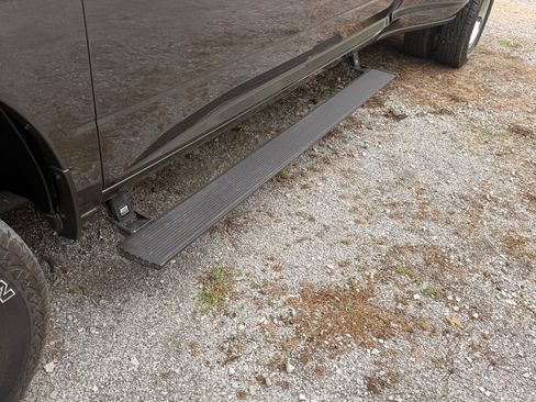 Used 2024 RAM 3500 Tradesman w/ Chrome Appearance Group AWD/4WD image 8