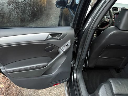 Used 2012 Volkswagen Golf 4-Door image 22