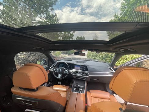 Used 2019 BMW X7 xDrive40i w/ Premium Package AWD/4WD image 9