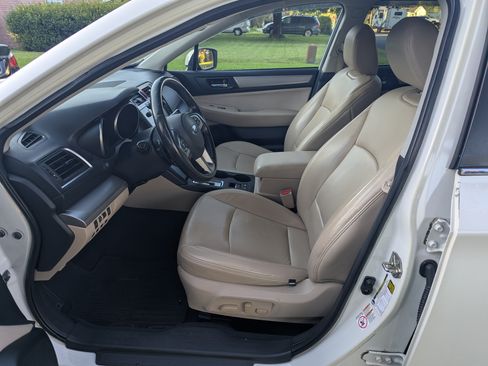 Used 2015 Subaru Outback 2.5i Premium AWD/4WD image 9