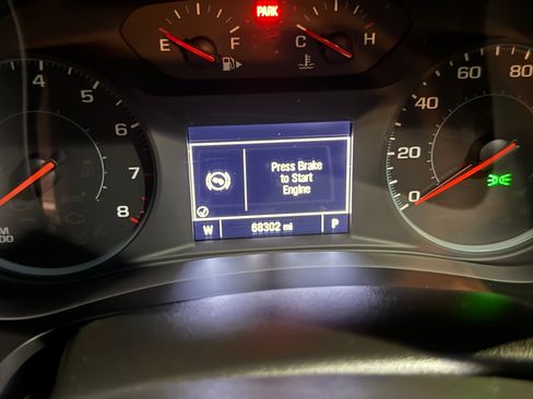 Used 2022 Chevrolet Malibu LT image 9