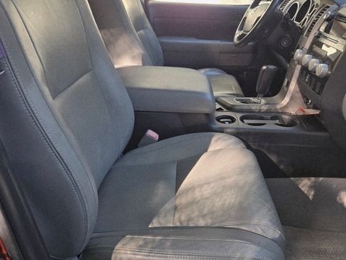 Used 2010 Toyota Tundra SR5 image 11