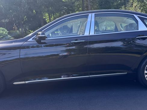 Used 2016 Hyundai Genesis 3.8 w/ Option Group 04 AWD/4WD image 4