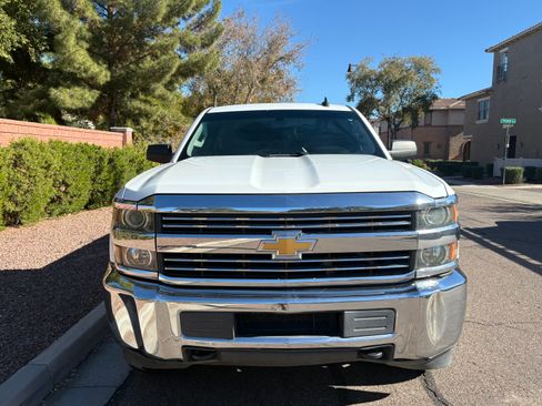 Used 2017 Chevrolet Silverado 2500 W/T w/ WT Convenience Package image 2
