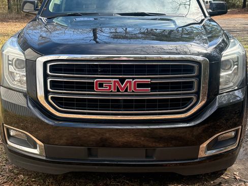 Used 2018 GMC Yukon XL SLT image 17
