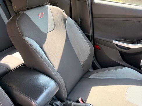 Used 2013 Ford Focus ST FWD image 15