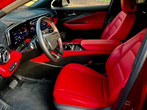 Used 2025 Chevrolet Blazer EV SS w/ Performance Package image 17