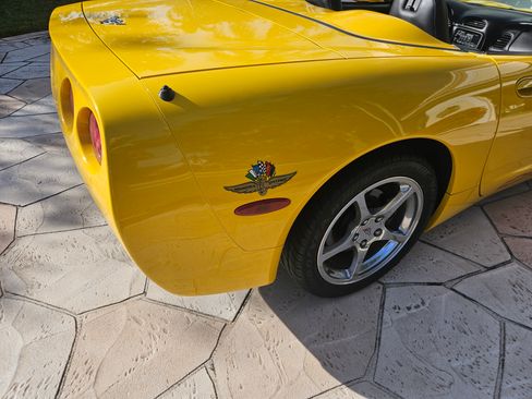 Used 2003 Chevrolet Corvette Convertible w/ Preferred Equipment Group1 image 4