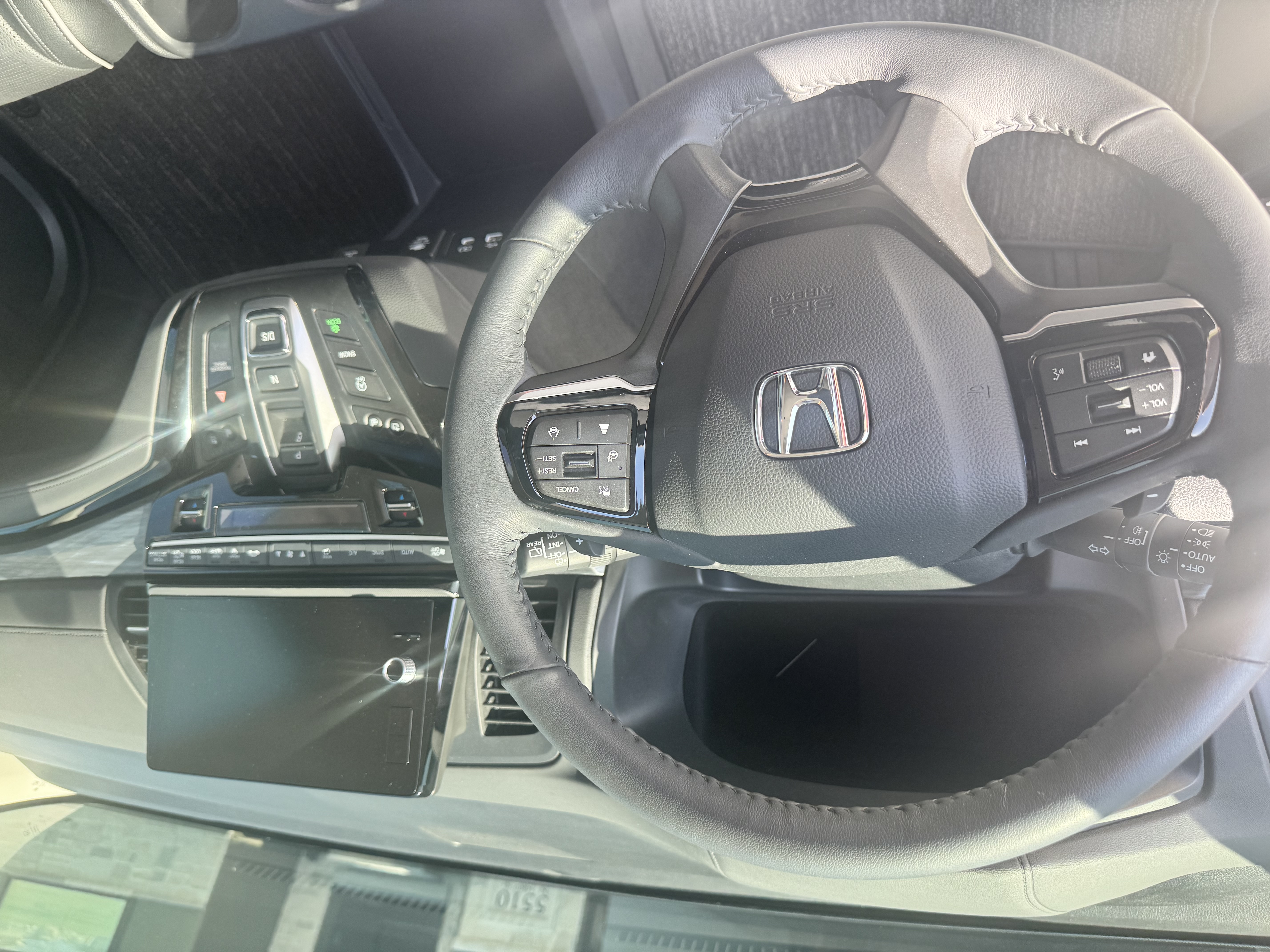 Used 2026 Honda Odyssey Elite image 8